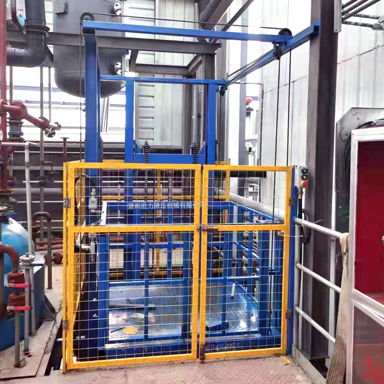 90度進(jìn)出貨的防爆液壓貨梯安裝完畢！